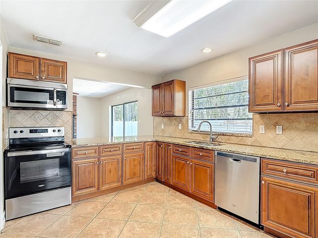 5001 MELROW COURT, Tampa, FL 33624