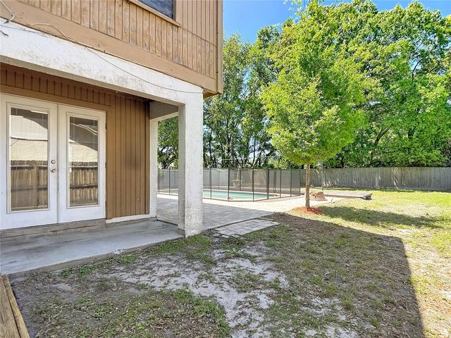 5001 MELROW COURT, Tampa, FL 33624