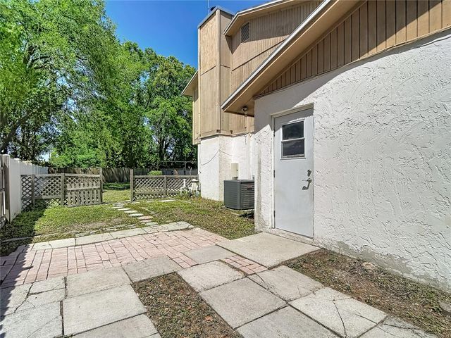 5001 MELROW COURT, Tampa, FL 33624