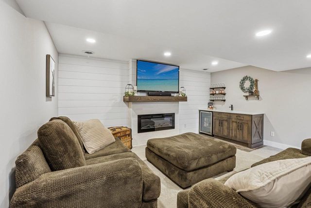 1979 Yelk Drive, Marshall, WI 53559