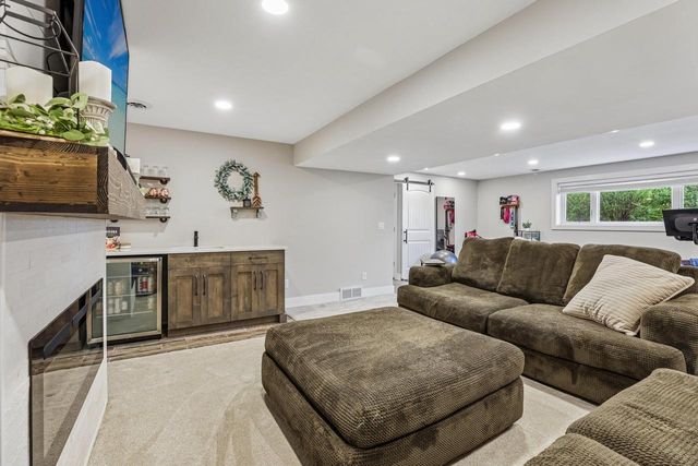 1979 Yelk Drive, Marshall, WI 53559