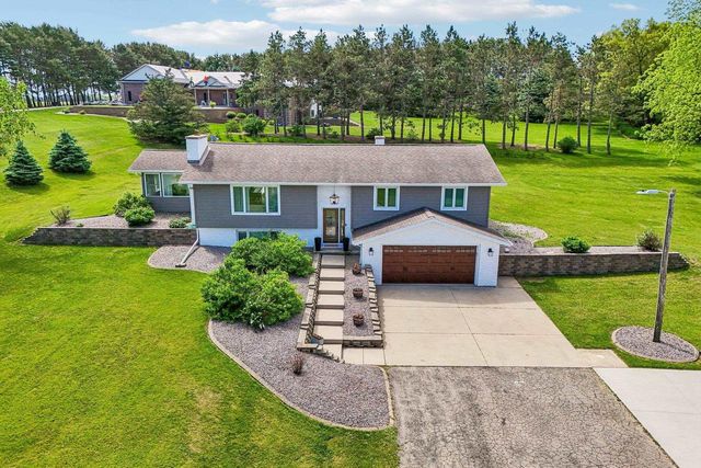 1979 Yelk Drive, Marshall, WI 53559