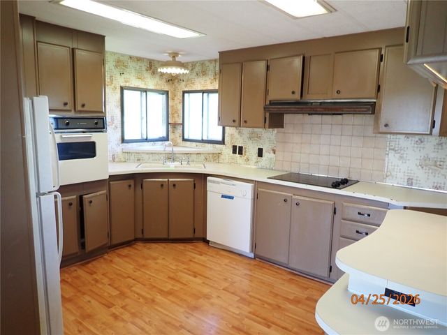9217 183rd Avenue SW, Rochester, WA 98579