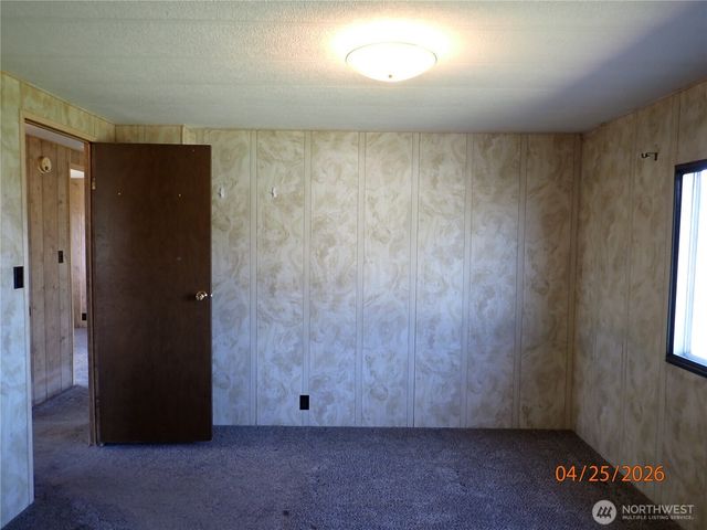 9217 183rd Avenue SW, Rochester, WA 98579
