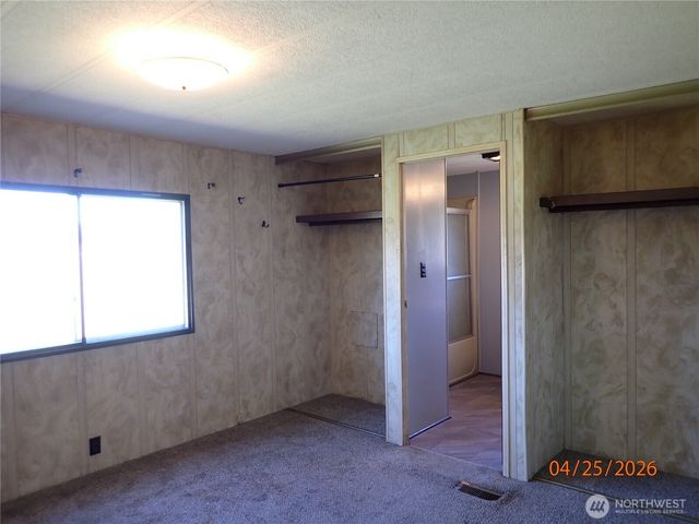 9217 183rd Avenue SW, Rochester, WA 98579