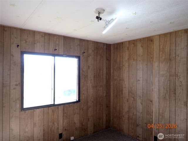9217 183rd Avenue SW, Rochester, WA 98579