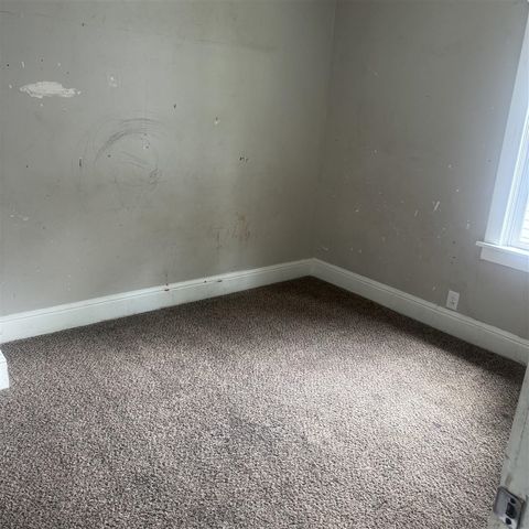 768 Hill Avenue, Muskegon, MI 49442