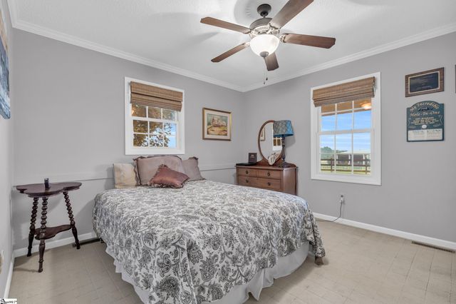 10065 New Cut Road, Campobello, SC 29322