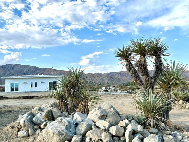 9640 Lanning Lane, Morongo Valley, CA 92256