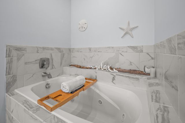 624 Erie Street, South Haven City, MI 49090