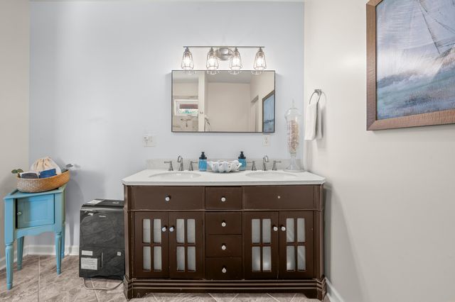 624 Erie Street, South Haven City, MI 49090