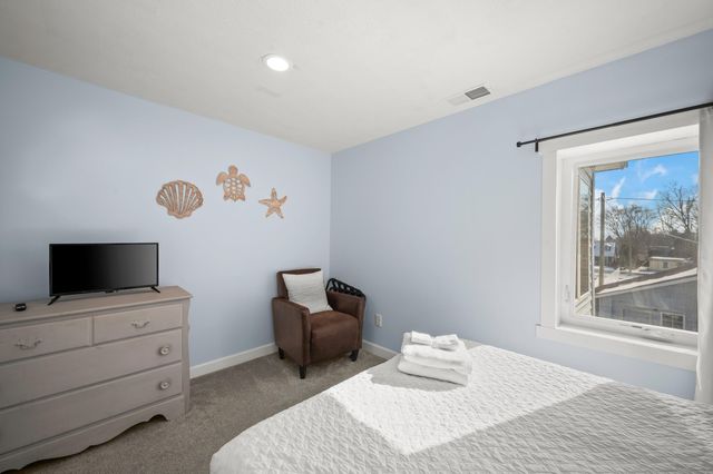 624 Erie Street, South Haven City, MI 49090