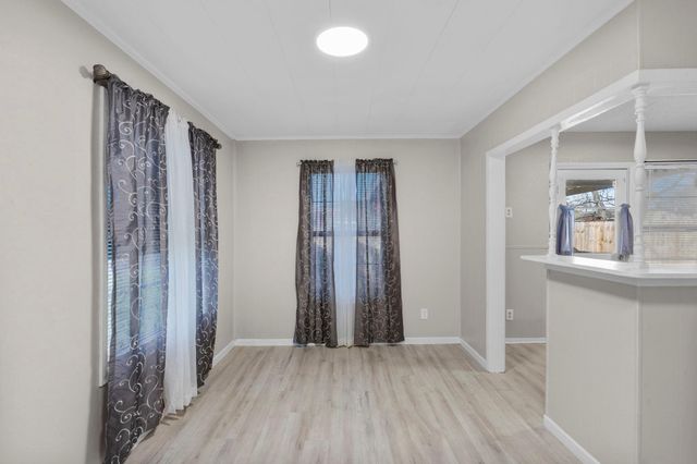 706 13th Street N, Texas City, TX 77590