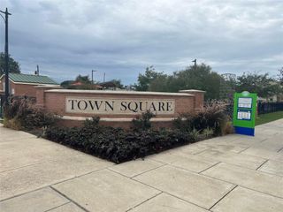 112 W Texas Avenue, Baytown, TX 77520