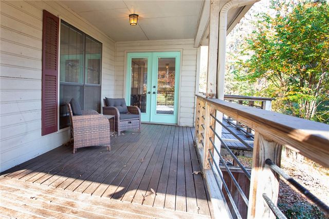 214 Canterbury Circle, Russellville, AR 72802