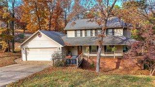 214 Canterbury Circle, Russellville, AR 72802