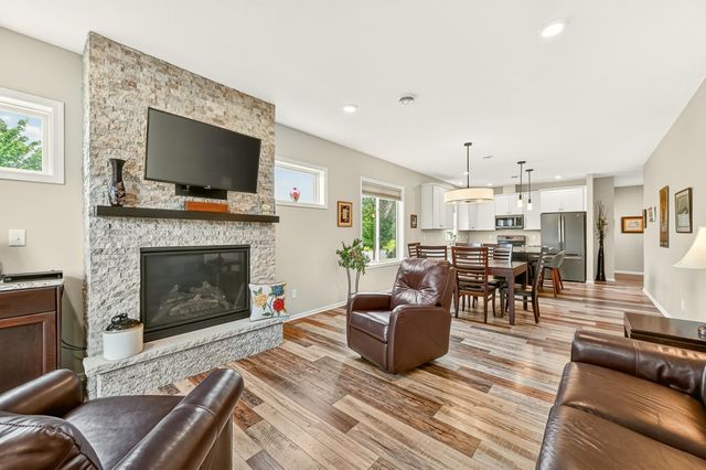 5692 Cornucopia Avenue NW, Rochester, MN 55901