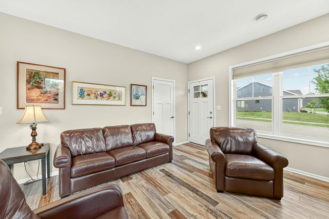 5692 Cornucopia Avenue NW, Rochester, MN 55901