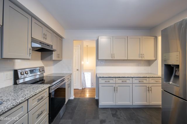 269 3rd Avenue, Rensselaer, NY 12144