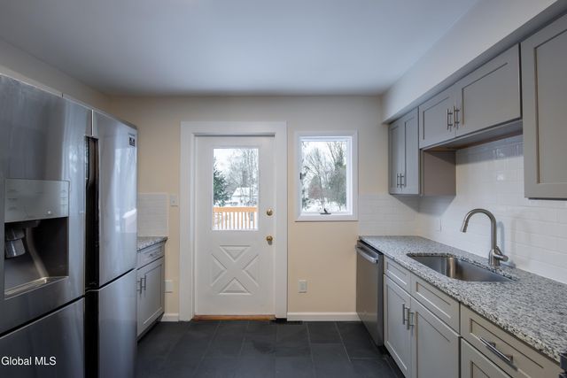 269 3rd Avenue, Rensselaer, NY 12144