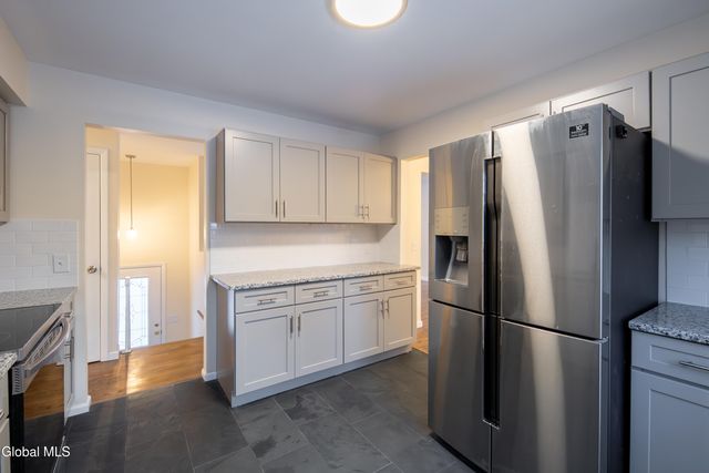 269 3rd Avenue, Rensselaer, NY 12144