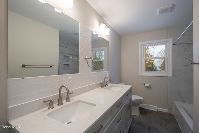 269 3rd Avenue, Rensselaer, NY 12144