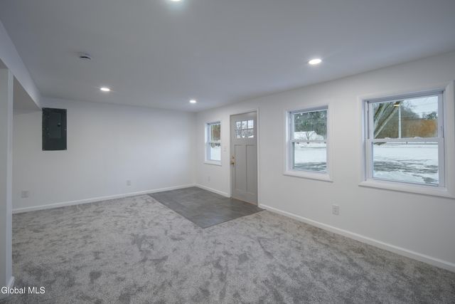 269 3rd Avenue, Rensselaer, NY 12144