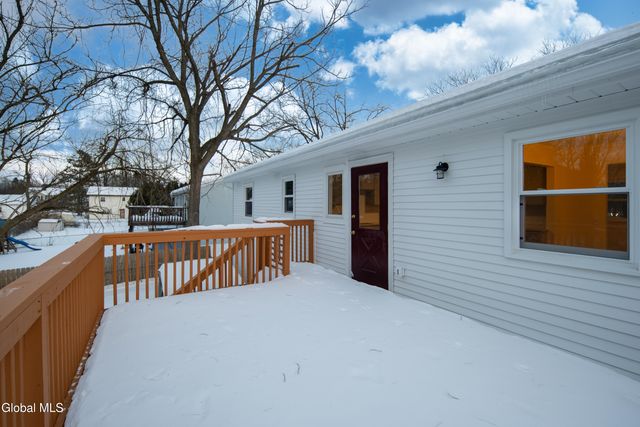 269 3rd Avenue, Rensselaer, NY 12144