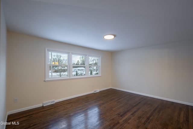 269 3rd Avenue, Rensselaer, NY 12144