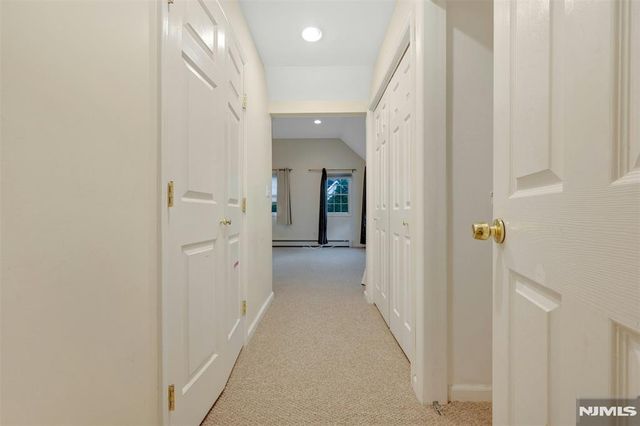 292 Edgewood Avenue, Teaneck, NJ 07666