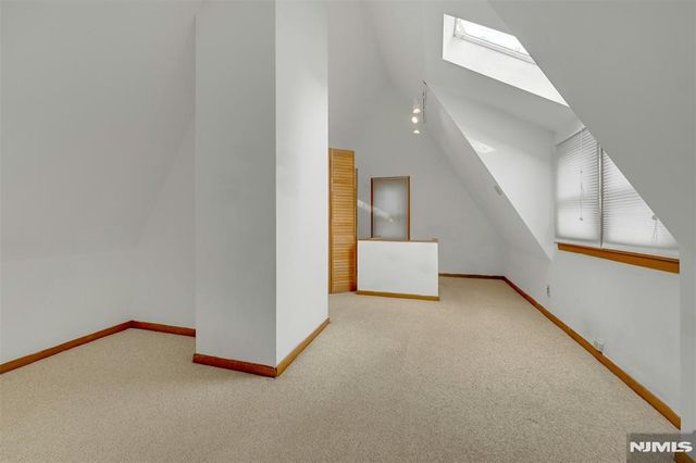 292 Edgewood Avenue, Teaneck, NJ 07666