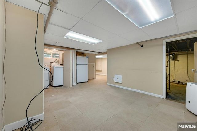 292 Edgewood Avenue, Teaneck, NJ 07666
