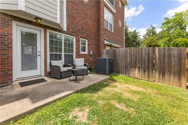 305 Holleman Drive E 1702, College Station, TX 77840