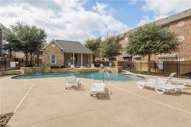 305 Holleman Drive E 1702, College Station, TX 77840