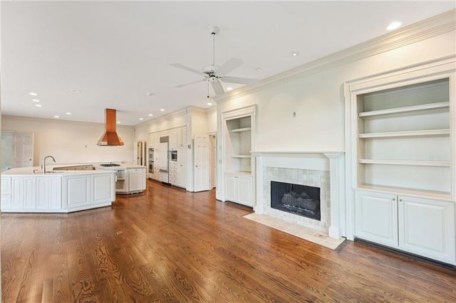9415 Huntcliff Trace, Sandy Springs, GA 30350