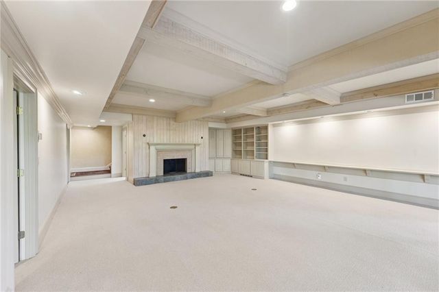 9415 Huntcliff Trace, Sandy Springs, GA 30350