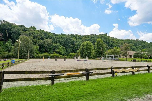9415 Huntcliff Trace, Sandy Springs, GA 30350