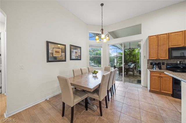 1426 SE 32nd ST, Cape Coral, FL 33904