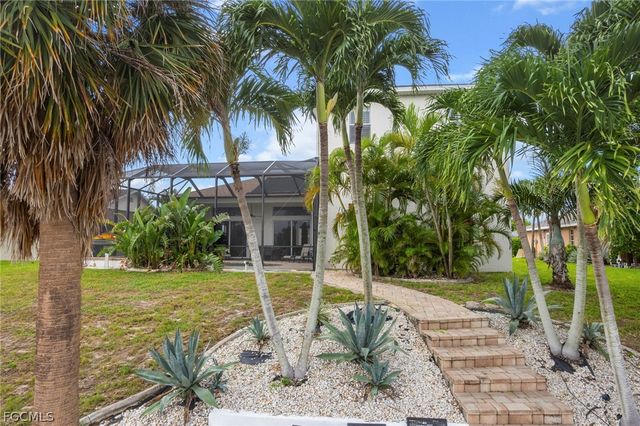 1426 SE 32nd ST, Cape Coral, FL 33904