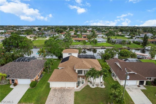 1426 SE 32nd ST, Cape Coral, FL 33904