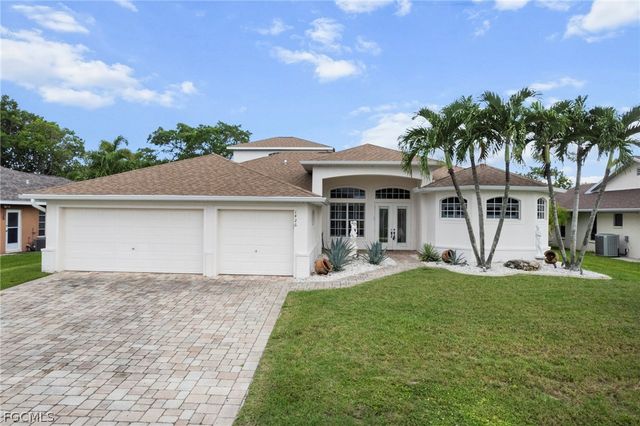 1426 SE 32nd ST, Cape Coral, FL 33904