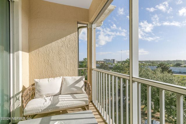 7801 POINT MEADOWS Drive 8406, Jacksonville, FL 32256