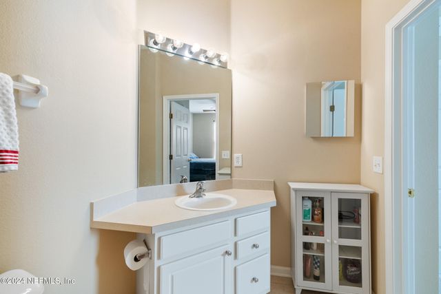 7801 POINT MEADOWS Drive 8406, Jacksonville, FL 32256