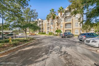7801 POINT MEADOWS Drive 8406, Jacksonville, FL 32256