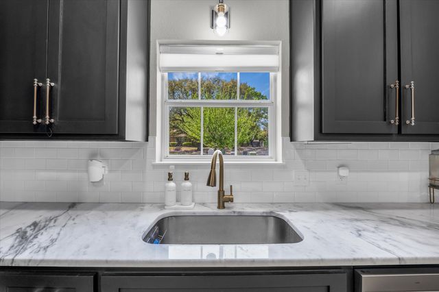 3229 Village Park Drive, Waco, TX 76708