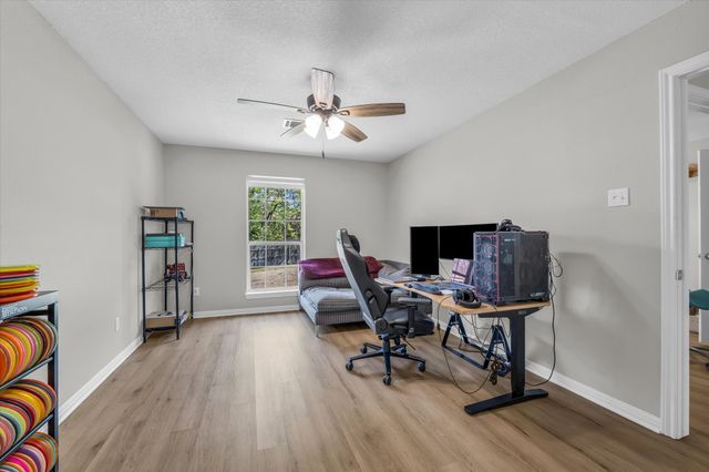 3229 Village Park Drive, Waco, TX 76708