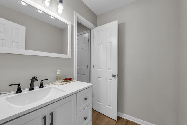 3229 Village Park Drive, Waco, TX 76708