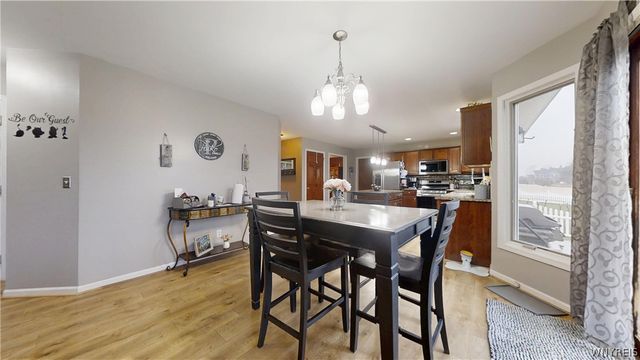 10 Muirfield Lane, Lancaster, NY 14086