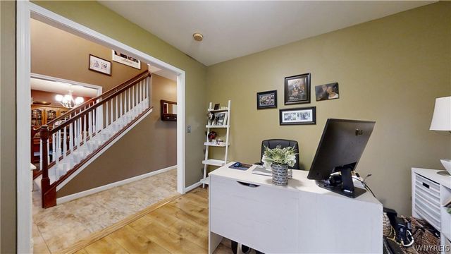 10 Muirfield Lane, Lancaster, NY 14086