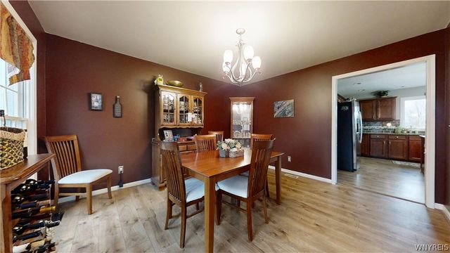 10 Muirfield Lane, Lancaster, NY 14086